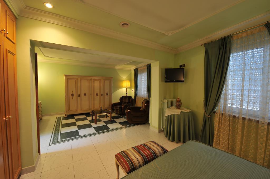 Hotel Tall De Conill Capellades Cameră foto